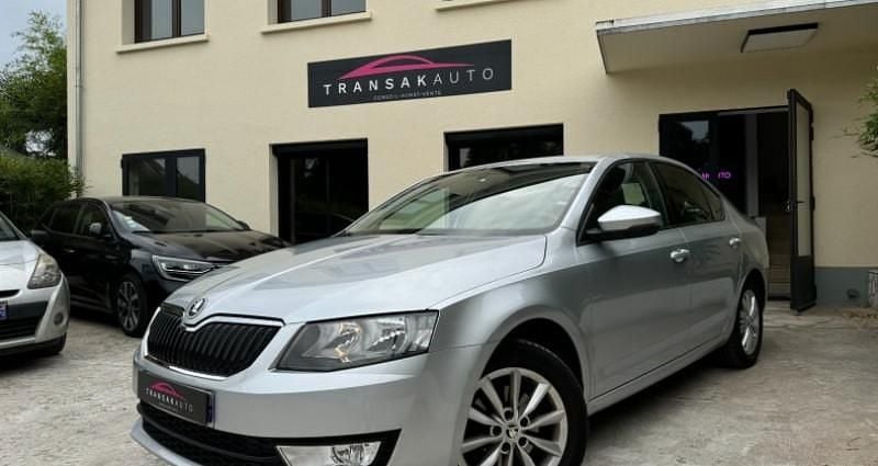 Utilisé 2013 Skoda Octavia Elegance Break | 8 990 € - Image 1/4