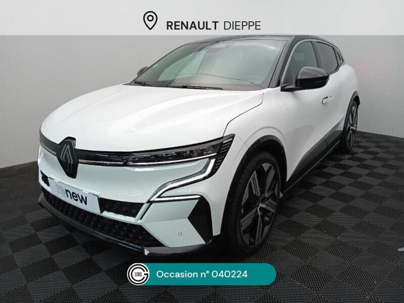 Blanc Utilisé 2023 Renault Mégane Iconic Berline | 24 995 € (Prix juste) - Image 1/4
