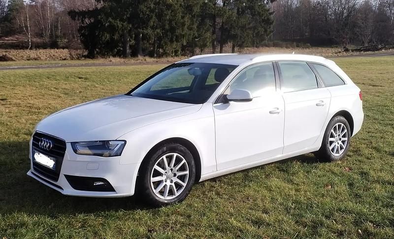 Blanc Occasion 2013 Audi A4 Business Break | 12 000 € - Image 1/4
