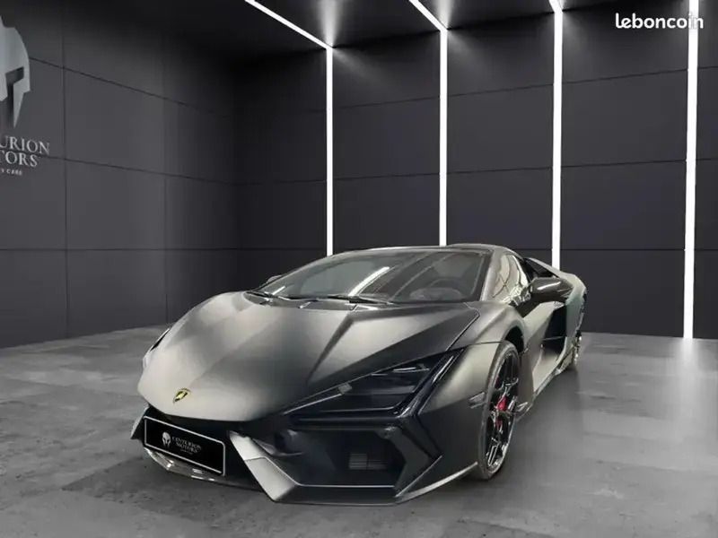 Noir Utilisé 2024 Lamborghini Revuelto Coupé | 649 900 € - Image 1/4