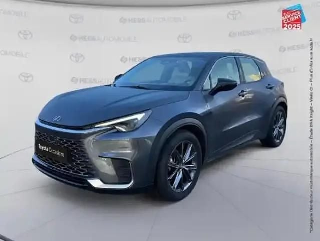 Gris de payne métallisé Utilisé 2024 Lexus LBX SUV | 31 999 € (Prix juste) - Image 1/4