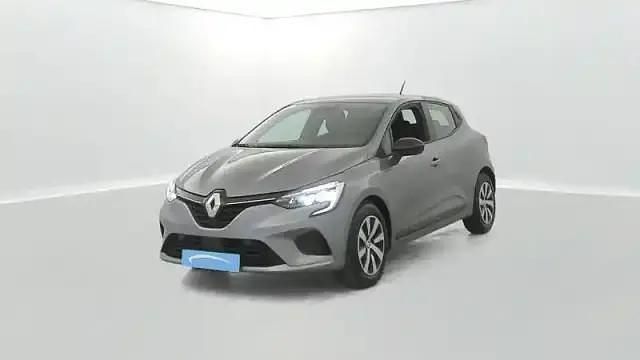 Gris Occasion 2023 Renault Clio V Equilibre Berline | 14 290 € (Prix juste) - Image 1/4