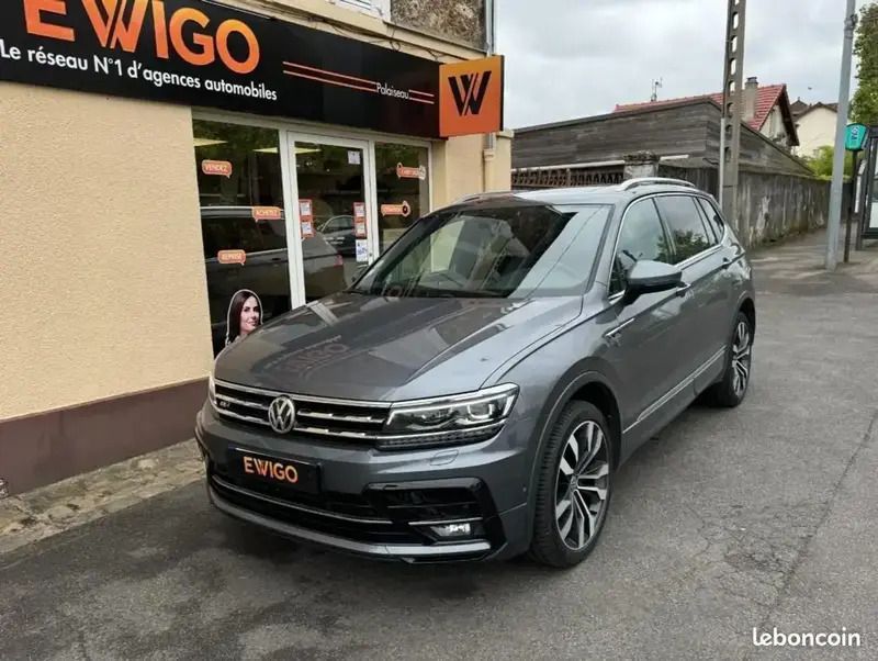 Gris Utilisé 2020 VW Tiguan Allspace R-line SUV | 32 990 € - Image 1/4