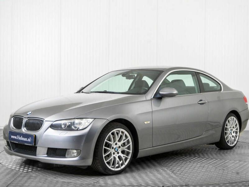 Gris Occasion 2007 BMW 325 Coupé | 12 900 € - Image 1/4