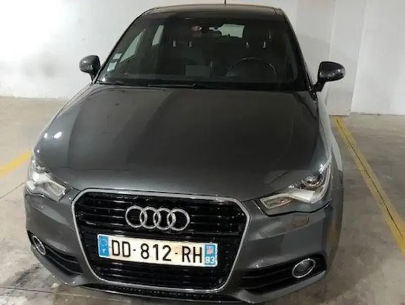 Gris Utilisé 2014 Audi A1 Sportback S-Line Citadine | 13 500 € (Prix cher) - Image 1/4