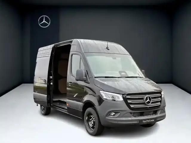 Nouvelle Mercedes Sprinter 2025 Noir Van