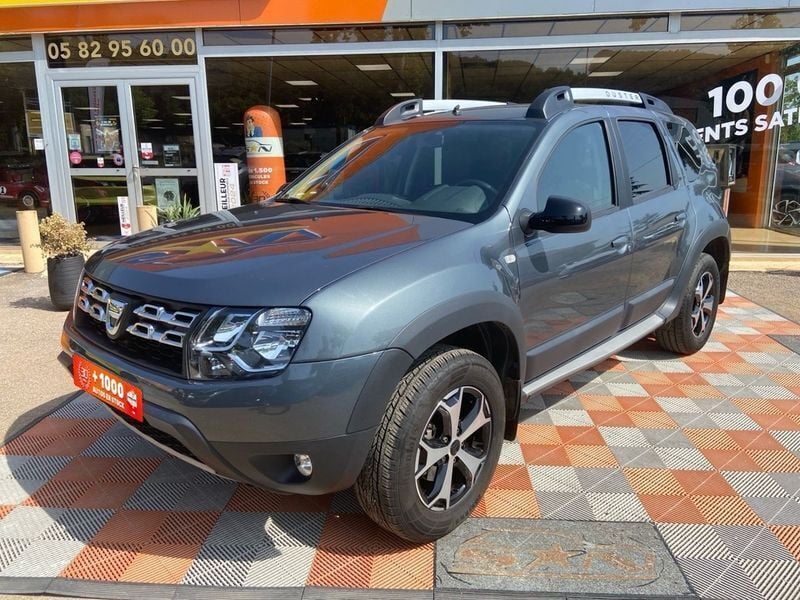 Noir Utilisé 2017 Dacia Duster Prestige SUV | 14 500 € (Prix juste) - Image 1/4
