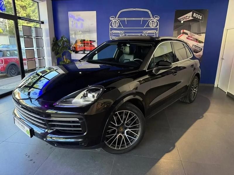 Noir Utilisé 2017 Porsche Cayenne SUV | 50 870 € (Prix juste) - Image 1/4