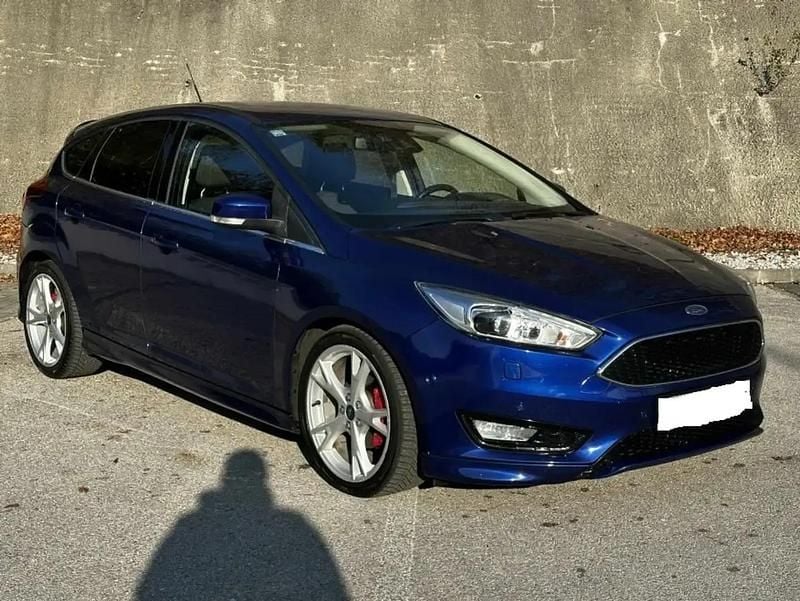 Occasion Ford Focus Titanium 116 ch (85 kW) 2010 Bleu Berline