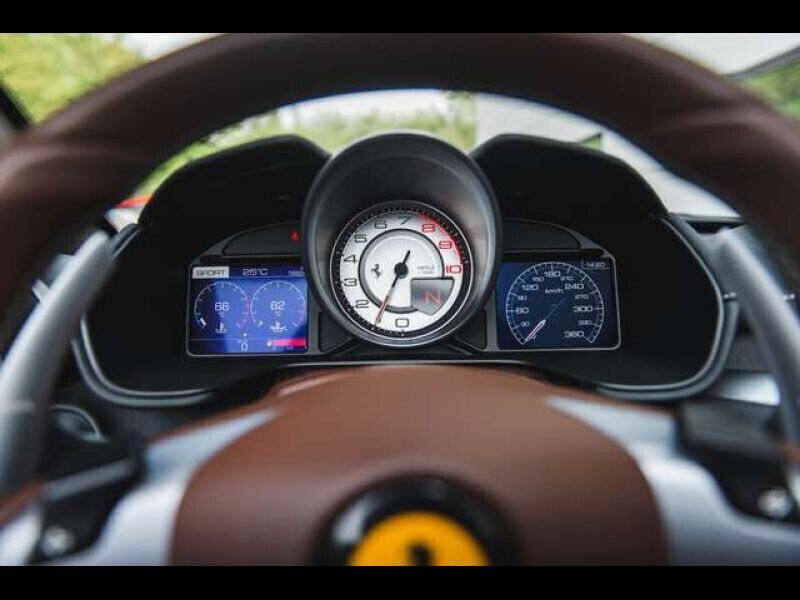 Occasion Ferrari Portofino 600 ch (441 kW) 2018 Gris Cabriolet