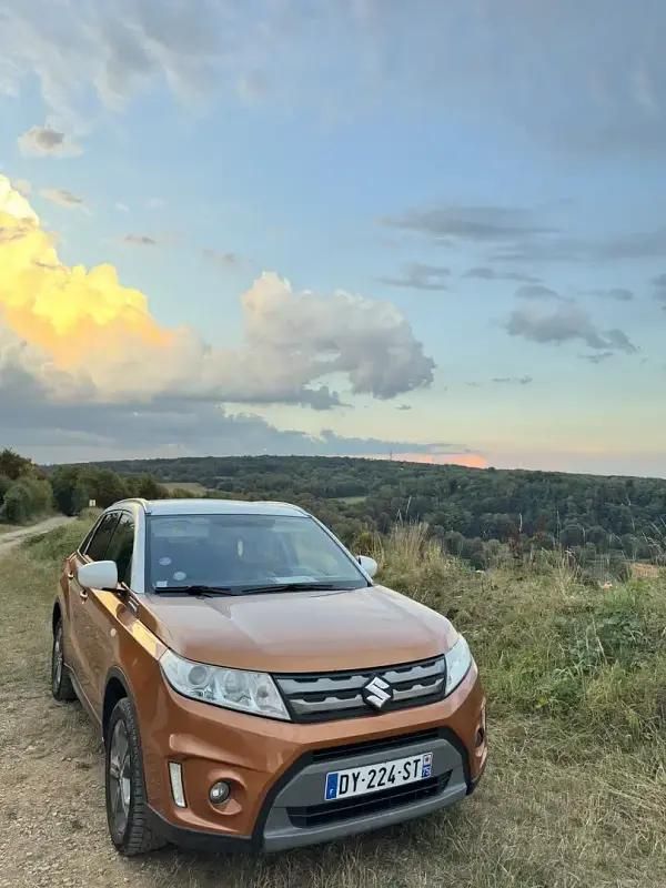 Utilisé 2016 Suzuki Vitara Comfort SUV | 8 750 € (Prix cher) - Image 1/4