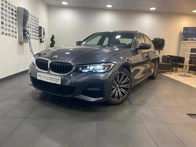 Gris Utilisé 2022 BMW 320 M Sport Berline | 36 990 € (Prix juste) - Image 1/4