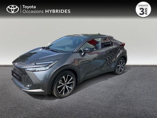 Gris Utilisé 2024 Toyota C-HR Design SUV | 29 890 € (Prix assez cher) - Image 1/4