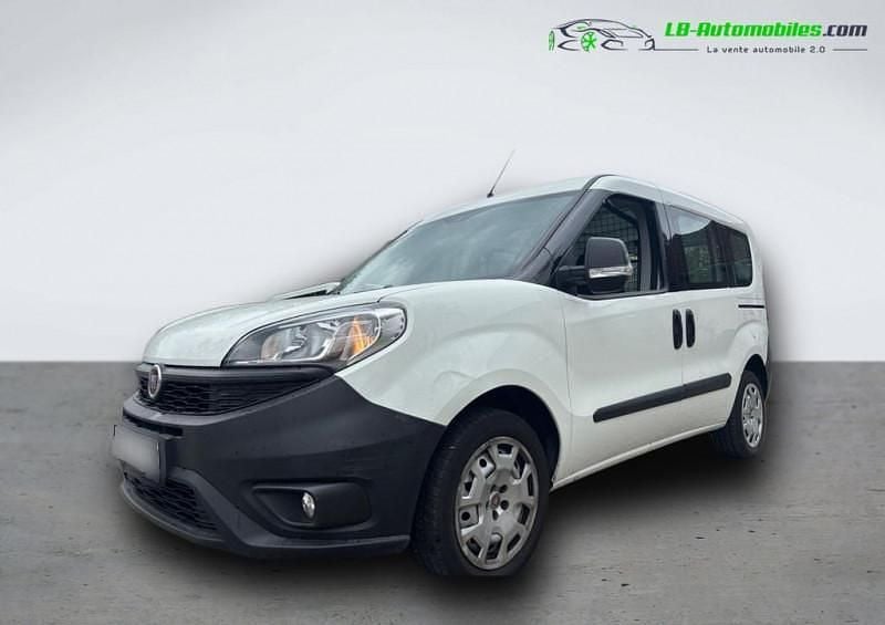 Utilisé 2017 Fiat Doblò Monospace | 12 300 € (Bon prix) - Image 1/4