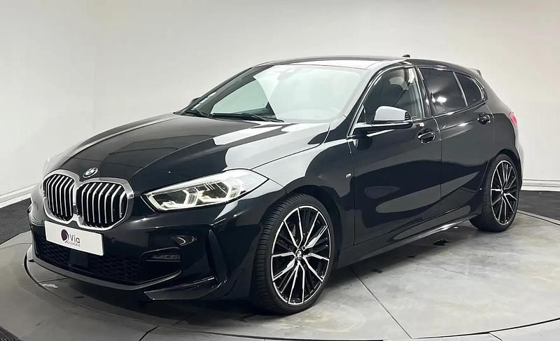 Noir Utilisé 2019 BMW 118 Citadine | 22 990 € (Prix cher) - Image 1/4