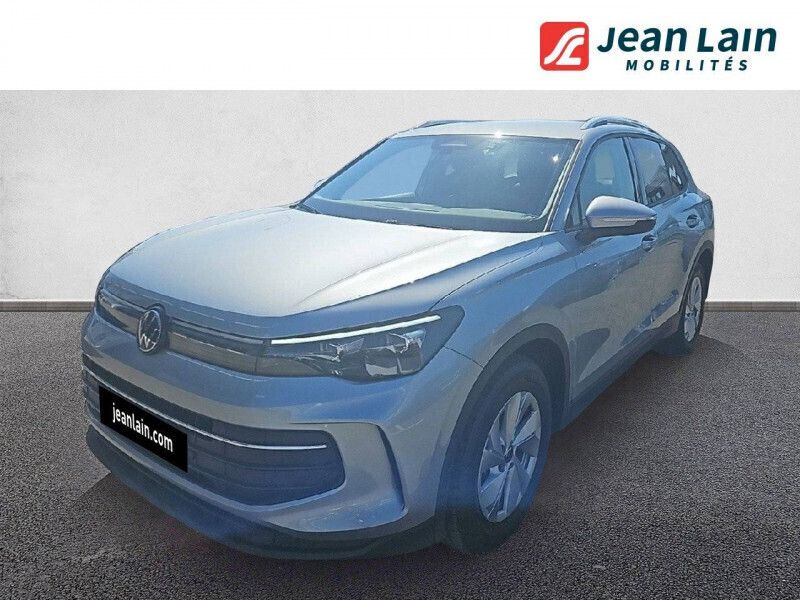 Utilisé 2024 VW Tiguan Edition SUV | 39 880 € (Prix juste) - Image 1/4