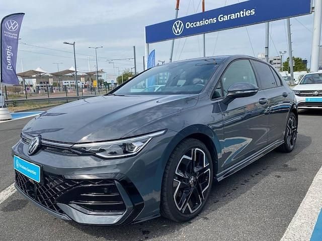 Utilisé 2025 VW Golf VIII R-line | 36 480 € (Prix assez cher) - Image 1/4