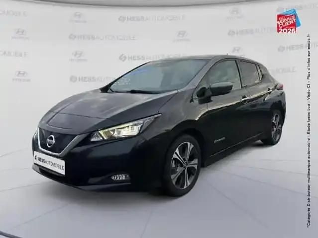 Noir métal+toit+rétros gris Occasion 2021 Nissan Leaf Tekna Citadine | 13 499 € - Image 1/4