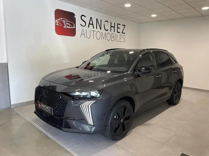 Utilisé 2024 DS Automobiles DS7 Crossback Performance Line Plus SUV | 35 900 € (Prix juste) - Image 1/4