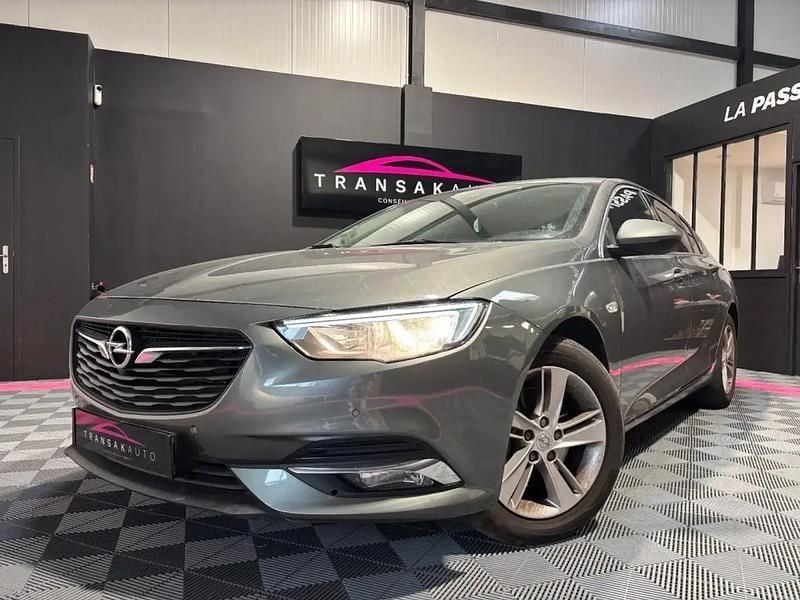 Gris Utilisé 2017 Opel Insignia Innovation Berline | 13 990 € (Bon prix) - Image 1/4