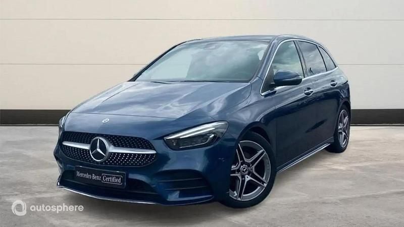 Utilisé 2022 Mercedes 180 AMG line Berline | 27 990 € (Prix juste) - Image 1/4