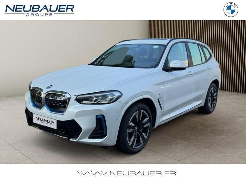 Mineralweiss métallisé Utilisé 2023 BMW iX3 M Sport SUV | 44 190 € (Prix juste) - Image 1/4