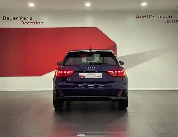 Occasion Audi A1 Sportback S-Line 116 ch (85 kW) 2025 Bleu navarre métallisé Citadine