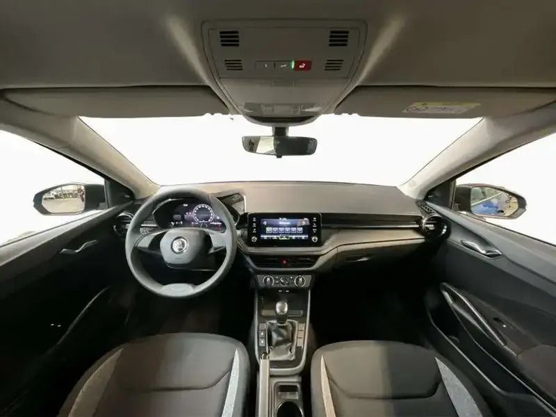 Image 2/4