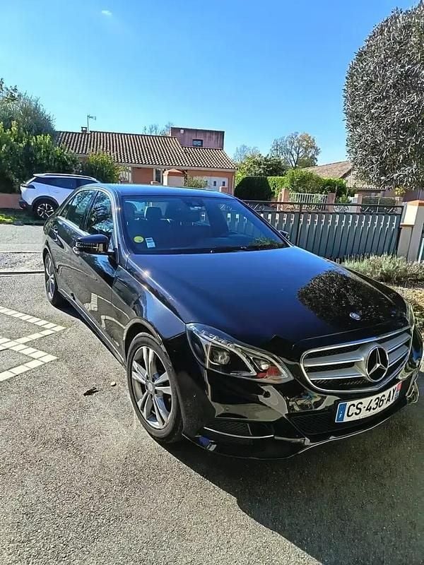 Noir Occasion 2013 Mercedes E220 Business Berline | 15 900 € (Prix juste) - Image 1/4