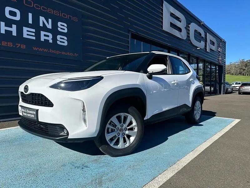 Blanc Nouvelle 2025 Toyota Yaris Cross SUV | 24 990 € - Image 1/4