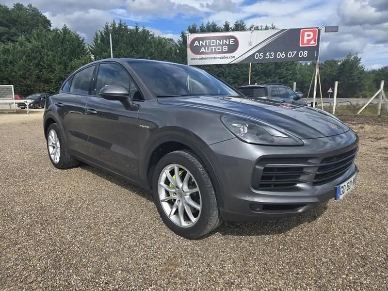 Gris Utilisé 2021 Porsche Cayenne SUV | 54 990 € (Super prix) - Image 1/4
