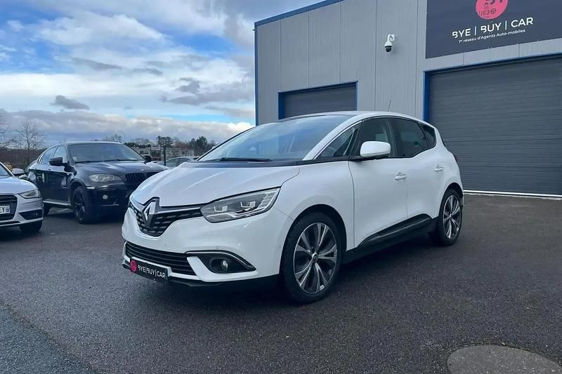 Blanc Occasion 2017 Renault Scénic IV Intens Monospace | 8 490 € (Prix juste) - Image 1/4