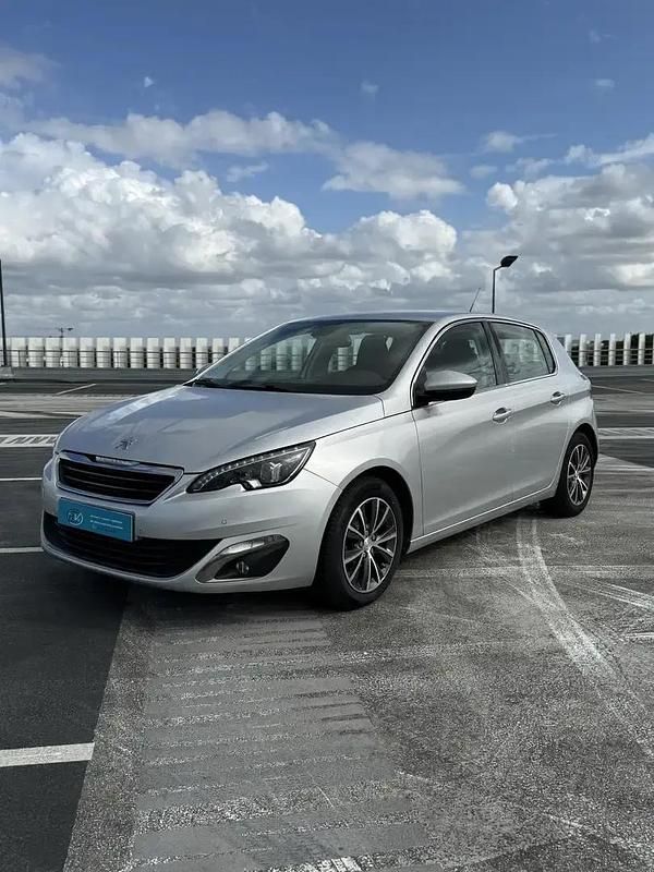 Utilisé 2014 Peugeot 308 Allure Berline | 6 470 € - Image 1/4