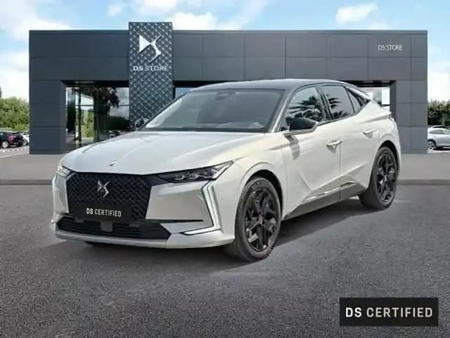 Cristal pearl (n) Utilisé 2022 DS Automobiles DS4 Performance Line Plus Berline | 27 450 € (Prix juste) - Image 1/4