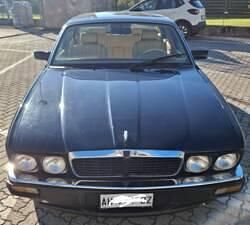 Bleu Utilisé 1992 Jaguar XJ40 R Berline | 8 900 € - Image 1/4