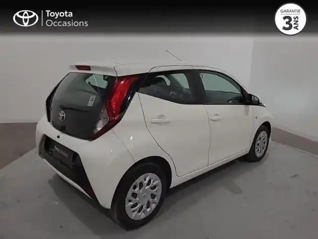 Occasion Toyota Aygo X-play 72 ch (52 kW) 2020 Blanc pur Citadine