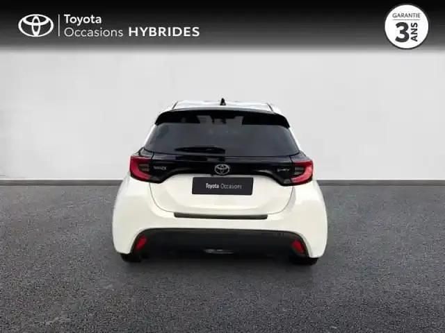 Nouvelle Toyota Yaris Hybrid Design 116 ch (85 kW) 2025 Blanc Berline