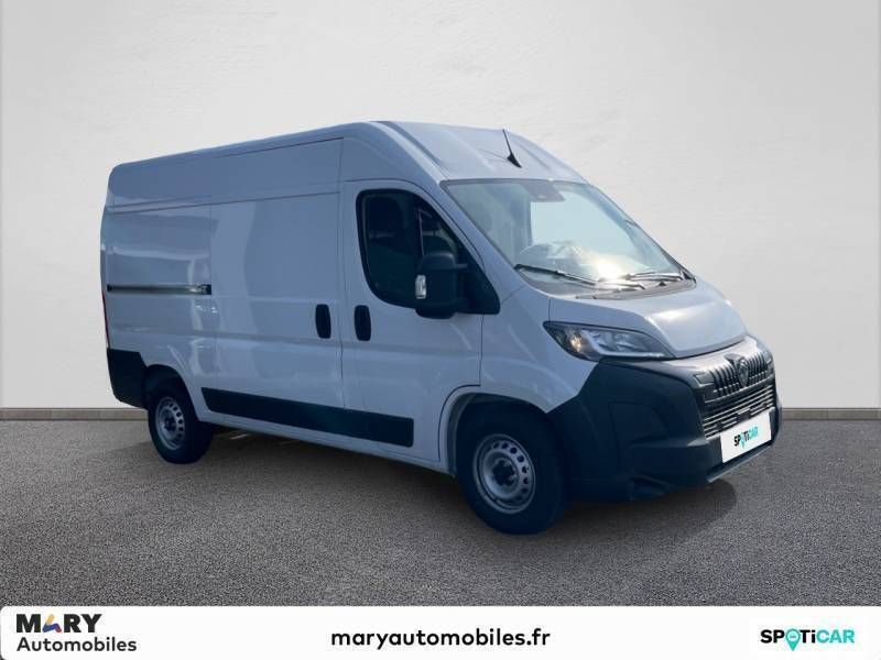 Blanc Nouvelle 2025 Peugeot Boxer S Van | 36 900 € - Image 1/3
