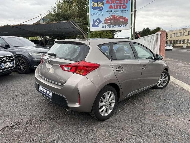 Occasion Toyota Auris 124 ch (91 kW) 2014 Berline