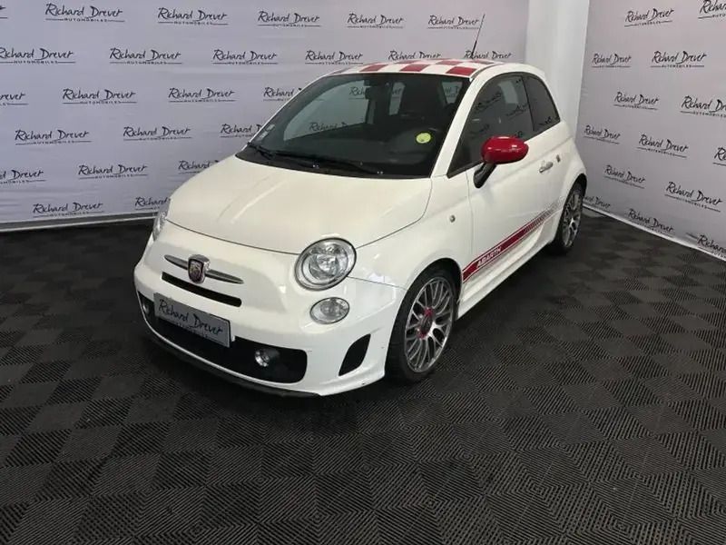 Blanc Utilisé 2009 Fiat 500 Berline | 8 990 € (Prix juste) - Image 1/4