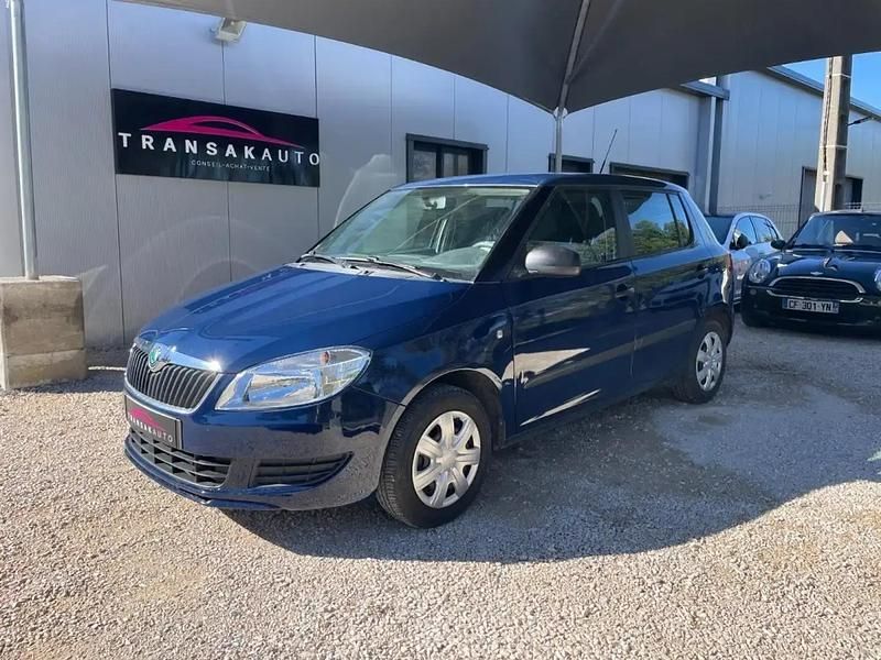 Bleu Occasion 2011 Skoda Fabia Active Citadine | 4 490 € - Image 1/4