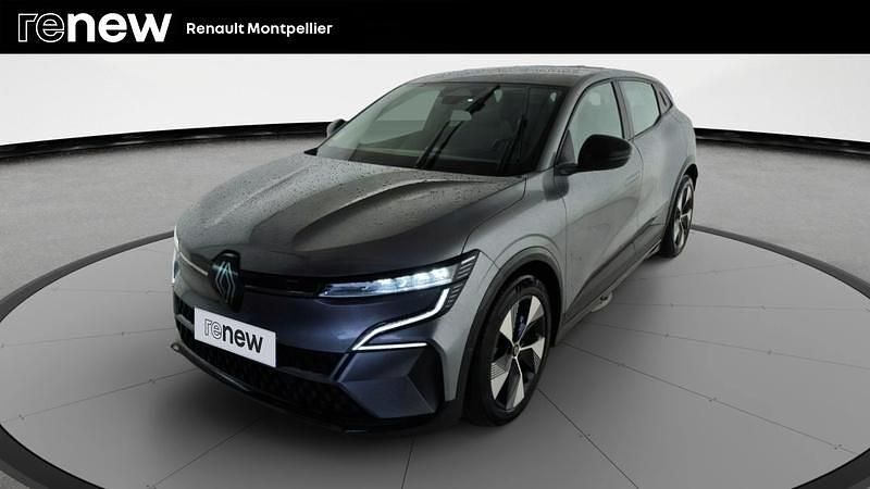 Gris Utilisé 2023 Renault Megane E-Tech Equilibre Berline | 22 990 € - Image 1/4