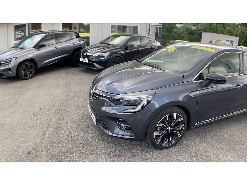 Gris clair Utilisé 2021 Renault Clio V Intens Berline | 15 999 € (Prix juste) - Image 1/4