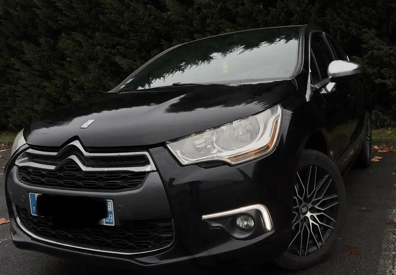 Noir Occasion 2012 Citroën DS4 Chic Citadine | 4 500 € (Prix juste) - Image 1/4