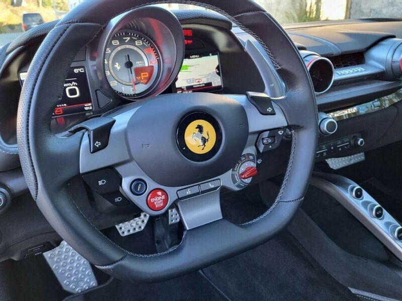 Occasion Ferrari 812 800 ch (588 kW) 2018 Rouge Cabriolet