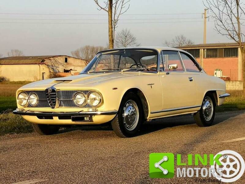 Beige Utilisé 1966 Alfa Romeo 2600 Sprint Coupé | 59 500 € - Image 1/4