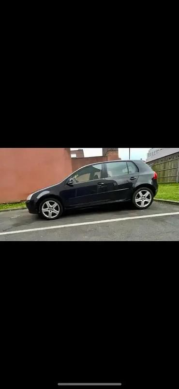 Noir Utilisé 2007 VW Golf V Berline | 3 100 € - Image 1/4