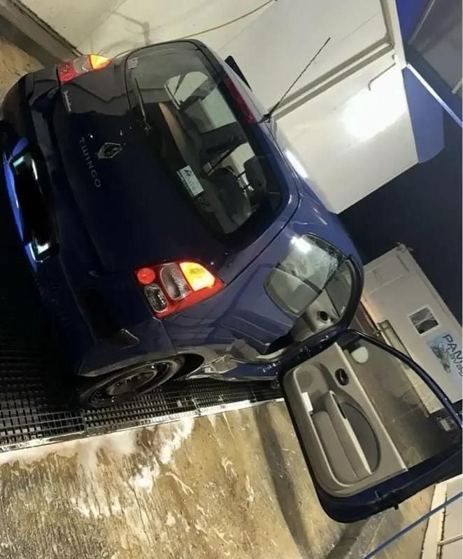 Bleu Occasion 2008 Renault Twingo Expression Citadine | 2 300 € (Prix juste) - Image 1/4