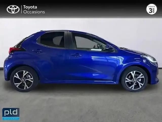 Occasion Toyota Yaris Hybrid Design 116 ch (85 kW) 2025 Bleu genièvre (m) Berline