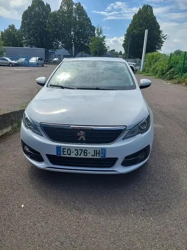 Utilisé 2017 Peugeot 308 Business-Line Berline | 10 500 € - Image 1/4
